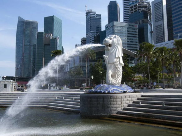 Merlion at the Singapore River
