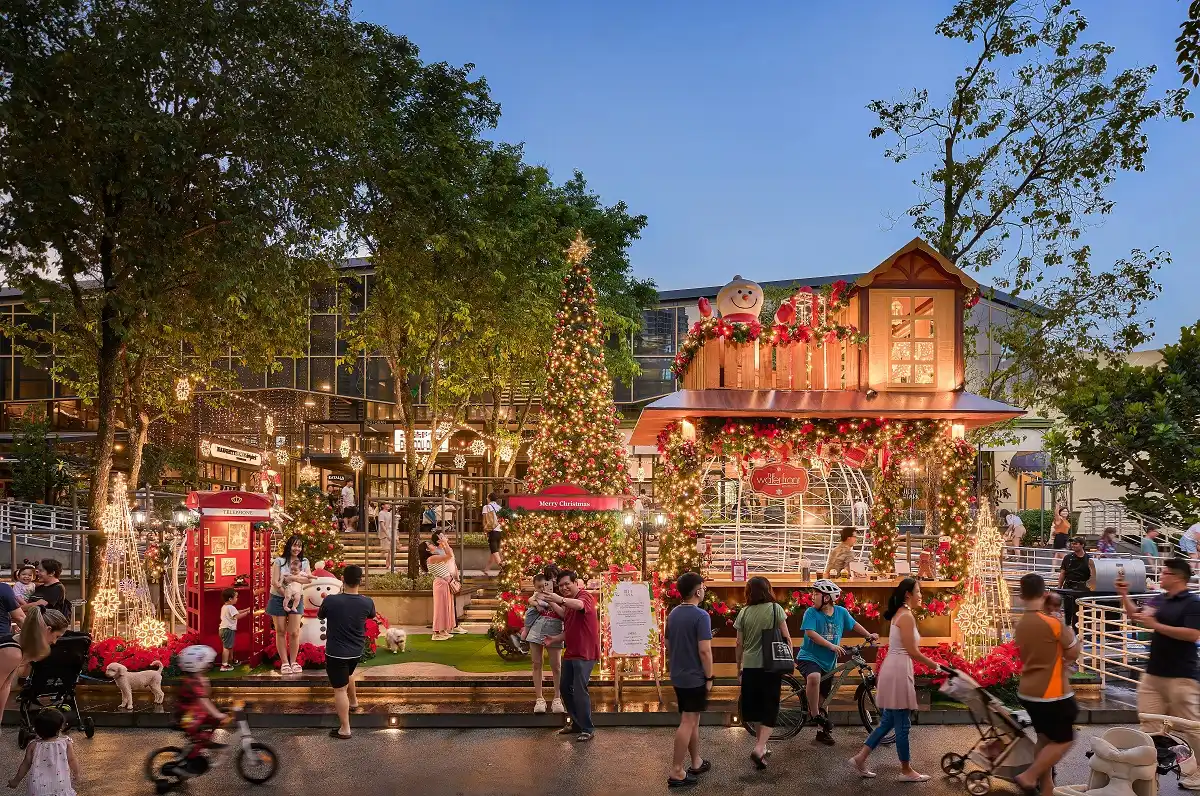 DesarParkCity SeasonalLights